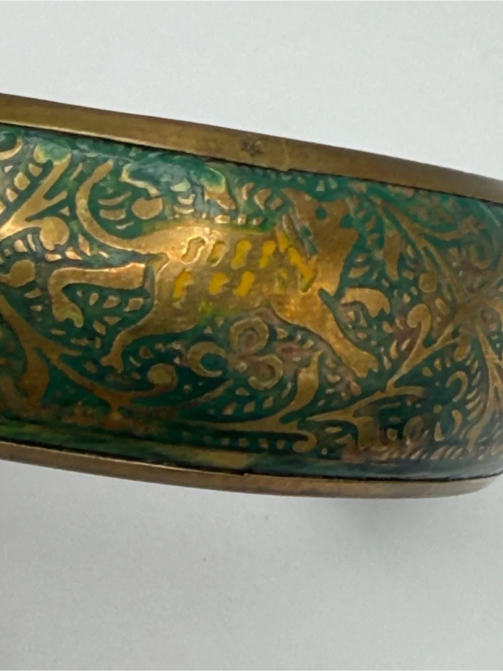 Artisan unique vintage